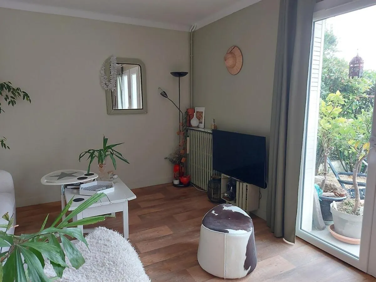 Vakantiehuis Auch Dans Un Ecrin De Verdure